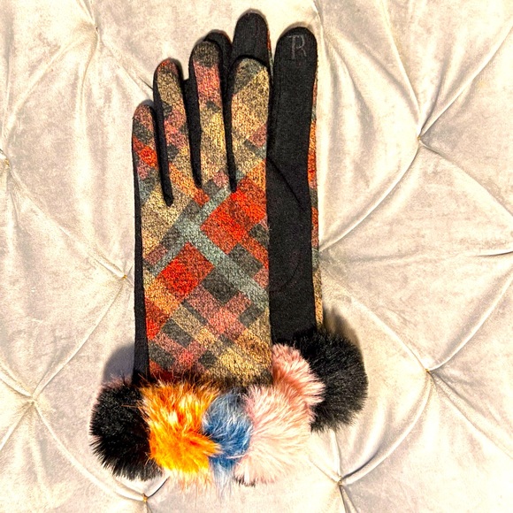 NWOT PLAID GRETA GLOVE - Picture 8 of 12